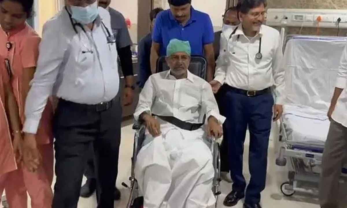 Former CM KCR Discharged From Yashoda Hospital