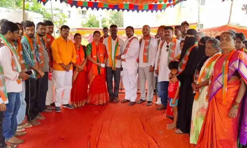 Mahbubnagar: Young leaders switch loyalties to BJP