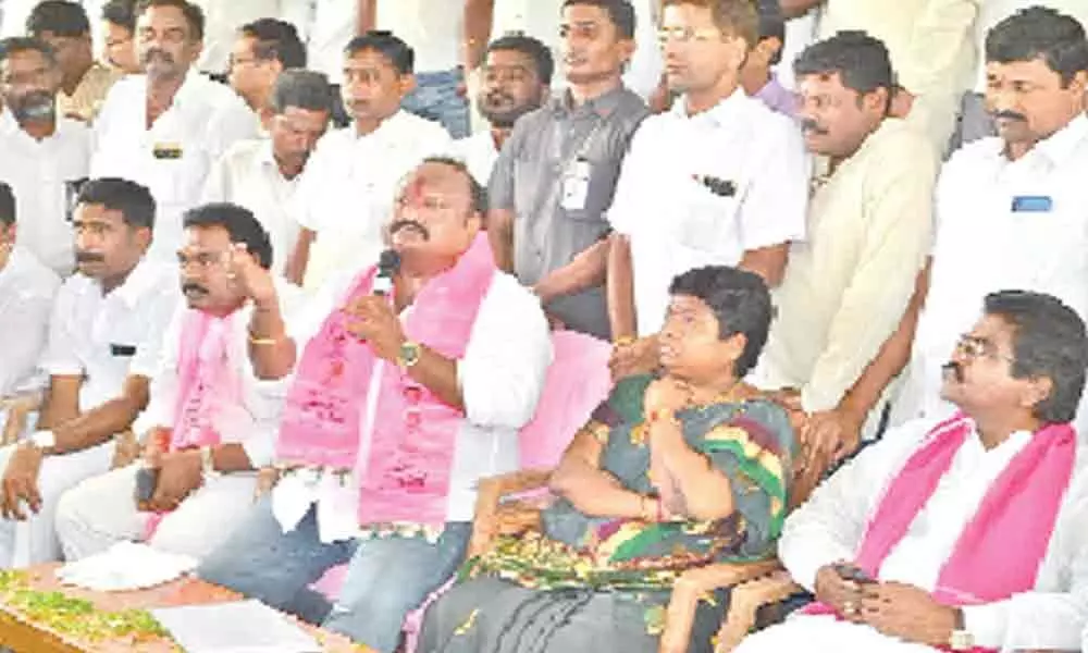 Karimnagar will be made top district in State: Minister Gangula