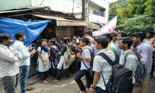 No special classes on public holidays, say SFI, DYFI