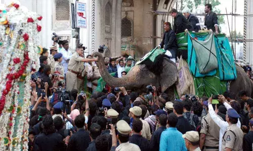 Youm-e-Ashoora held solemnly in Old City