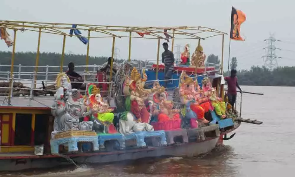 Bhadrachalam: Over 1,000 idols immersed in Godavari