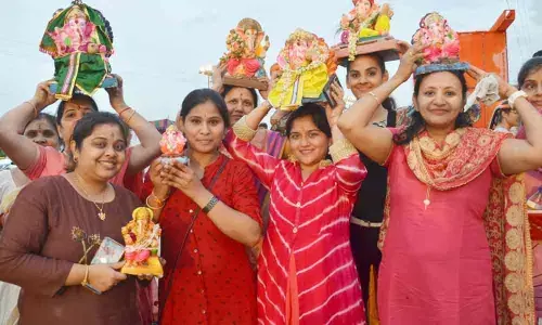 Devotees bid adieu to Lord Ganesha in Warangal