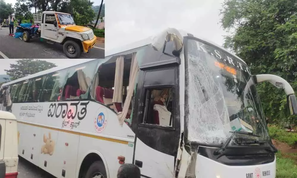 2 killed, 5 injured in RTC bus-Van collison in Karnataka