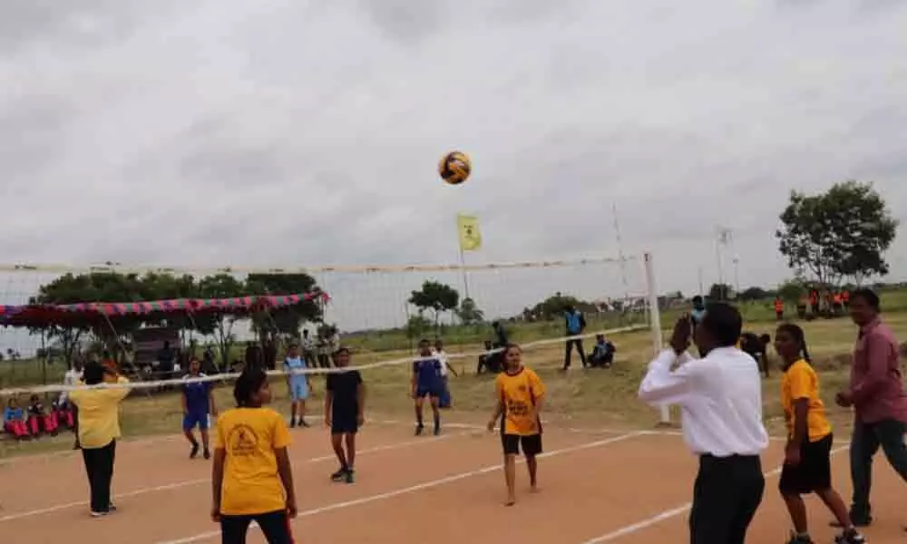 Inter-college volleyball tournament begins in Mahatma Gandhi University
