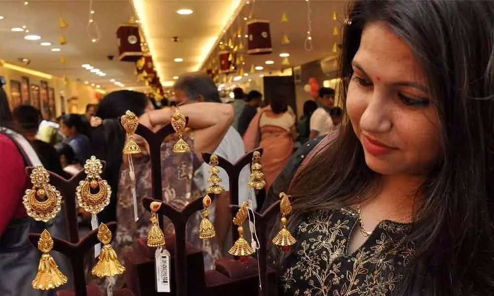 Gems, jewellery exports fall 12.29% in August