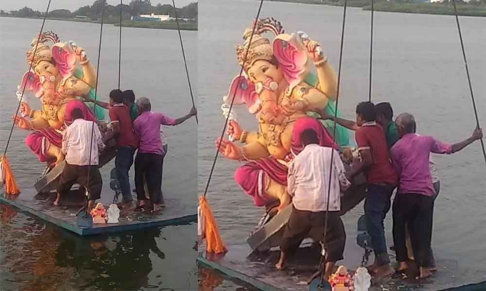 Hectic immersions mark last day of Ganesh Utsav