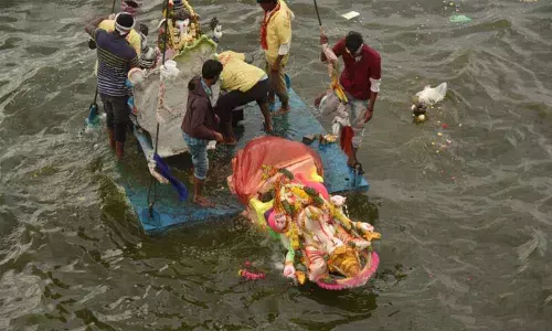 Ganesh idol final immersion started from morning hours at Tankbund amidst tight security