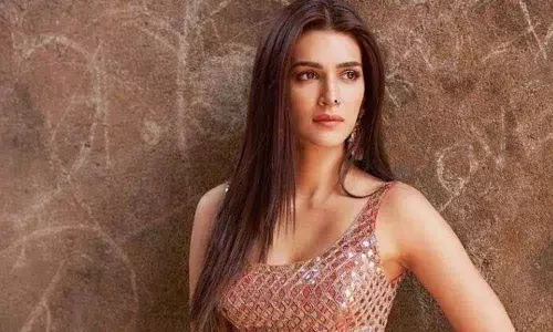 Kriti calls Priyanka her girl crush