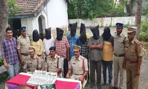 Gutkha manufacturing gang nabbed in Addanki