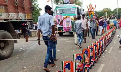 Trolly Ganesh idols a major attraction