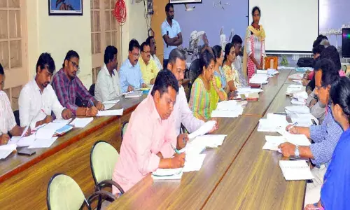 Finish voter verification by month-end in Eluru