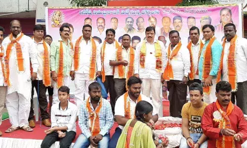MLA Danam Nagender distributes prasadam