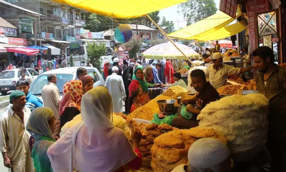 Kashmirs new timetable for shopping