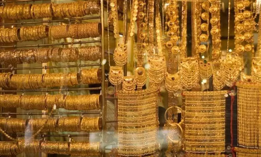 Gold price increases by Rs 70, currently at Rs 38,695 per 10 gram