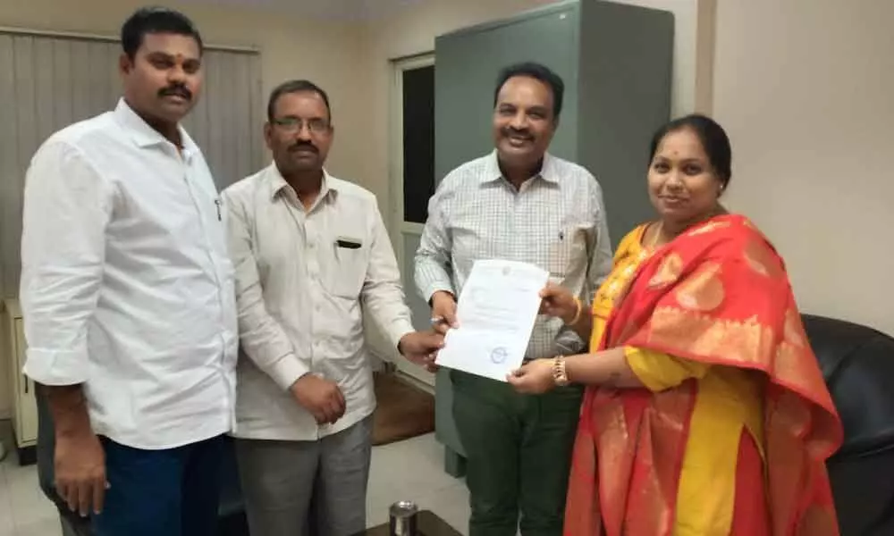 Corporator Sangeetha Prasanth Goud seeks Basti Dawakhana