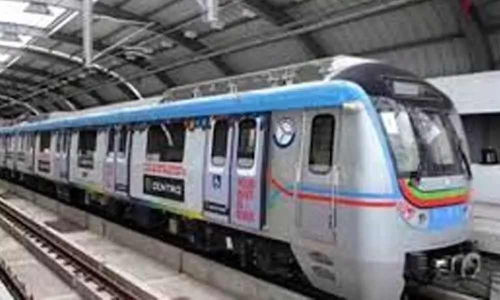 Video of drunk man clicking photos of women in Metro train goes viral