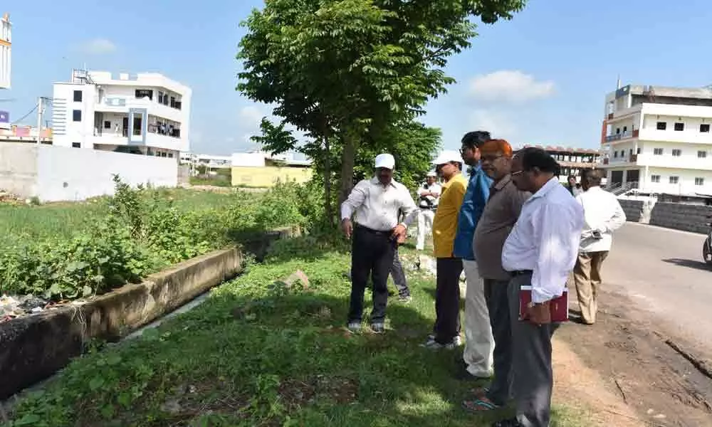 Collector expresses displeasure over dirty Nizamabad city