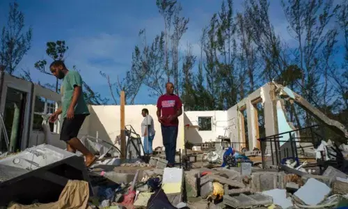 Bahamians look for loved ones as 1,300 missing after Dorian