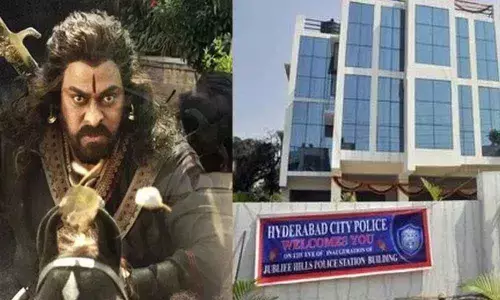 Uyyalawadas heirs stage protest outside Chiranjeevis home