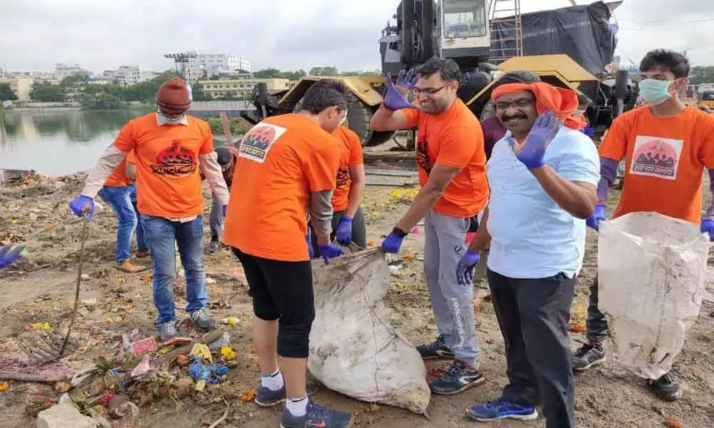 Pro Namo Seva team cleans up IDL Lake