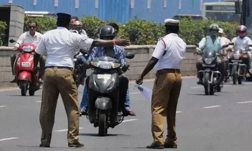 Telangana says no to Centres Motor vehicle Act