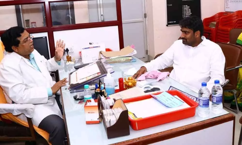 Deputy Mayor inspects Gandhi, Fever hospitals