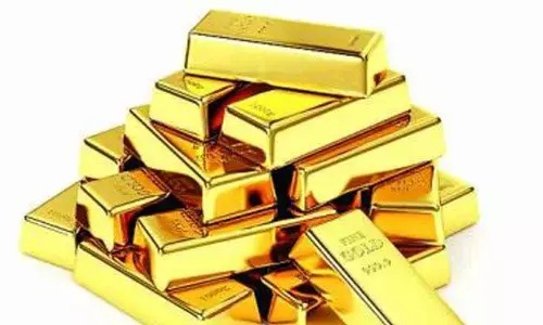 Crude prices rise, Gold prices at Rs 460 on weak rupee