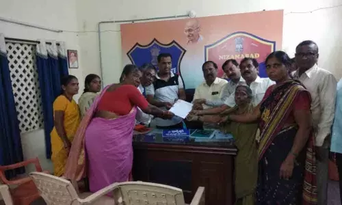 Boy injured as electric pole falls on him in Nizamabad