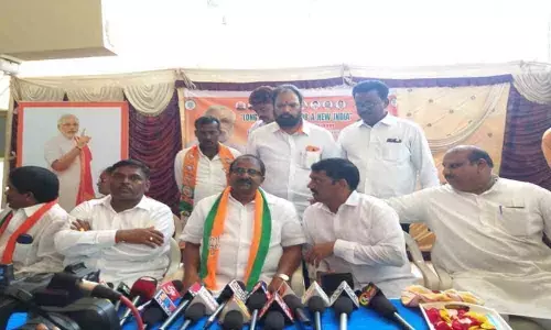 Photo exhibition on Modi inaugurated  in Kakinada