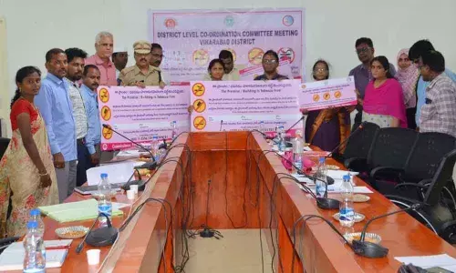 Collector Ayesha Masrat Khanam stresses on curbing tobacco use