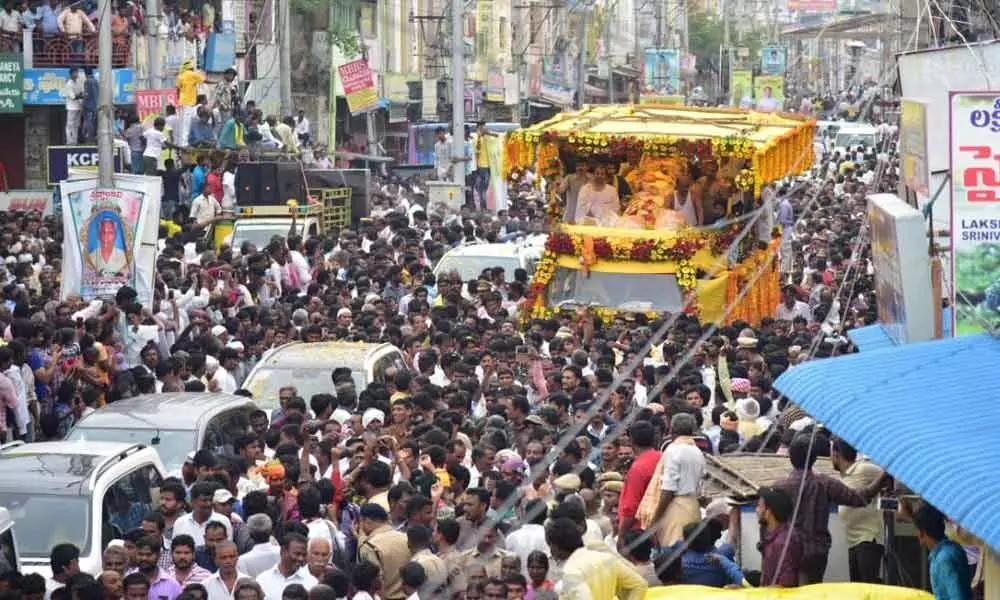 Image result for Kodela Siva Prasad's last rites held without state honors