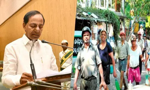 KCR vows to resolve problems of Singareni workers