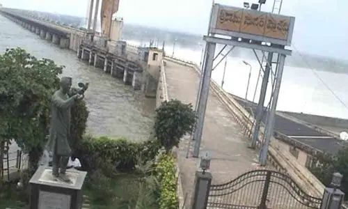 Nizamabad: Threat to Sri Ram Sagar Project due to sand smuggling