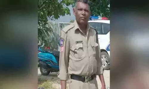 Head constable shoots self to death in Nizamabad