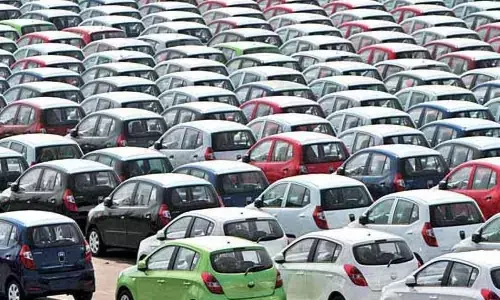 Panel rejects GST cut for auto, biscuits Panel rejects GST cut for auto, biscuits