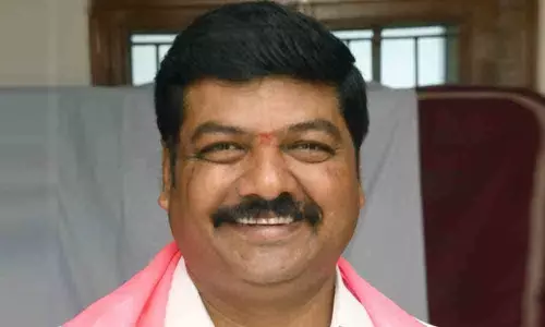 Warangal: MLA Nannapaneni Narender seeks pensions for transgenders