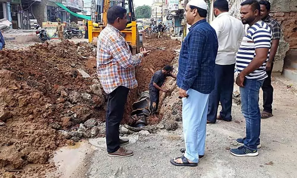 Works apace to repair drainage system in Riyasath Nagar