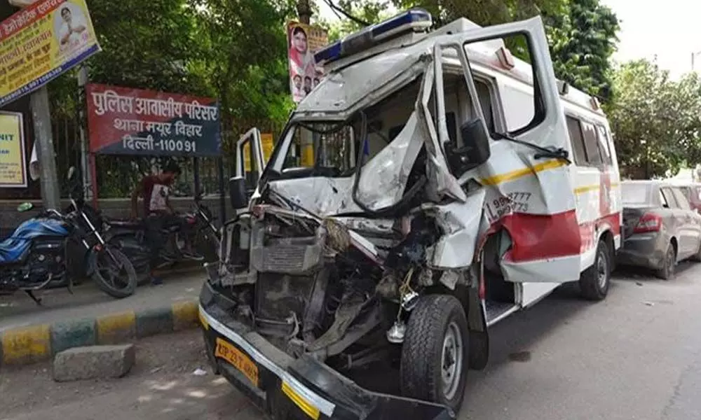 2-year-old boy, nurse died as ambulance crashes into truck in Delhi
