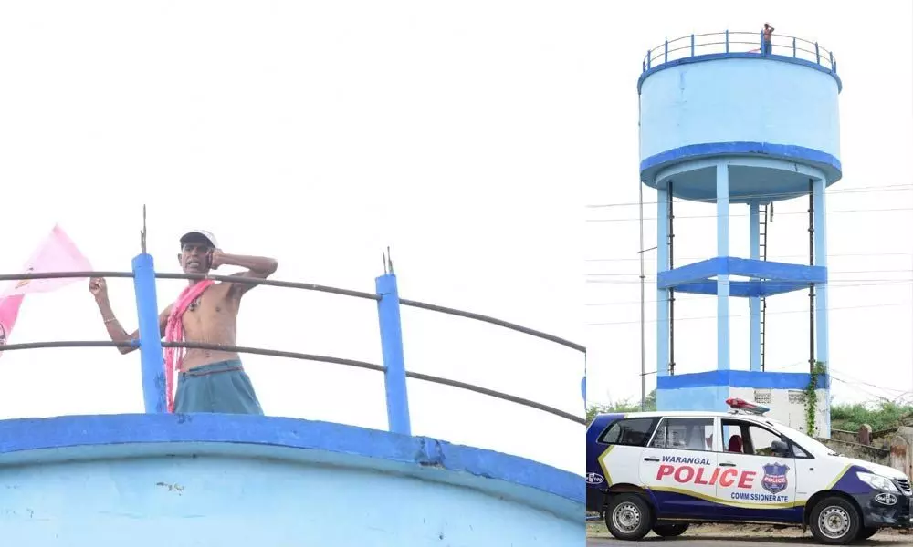 TRS worker stages protest in Jangaon