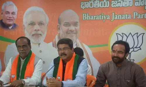Telangana State government not observing spirit of  cooperative federalism: Pradhan