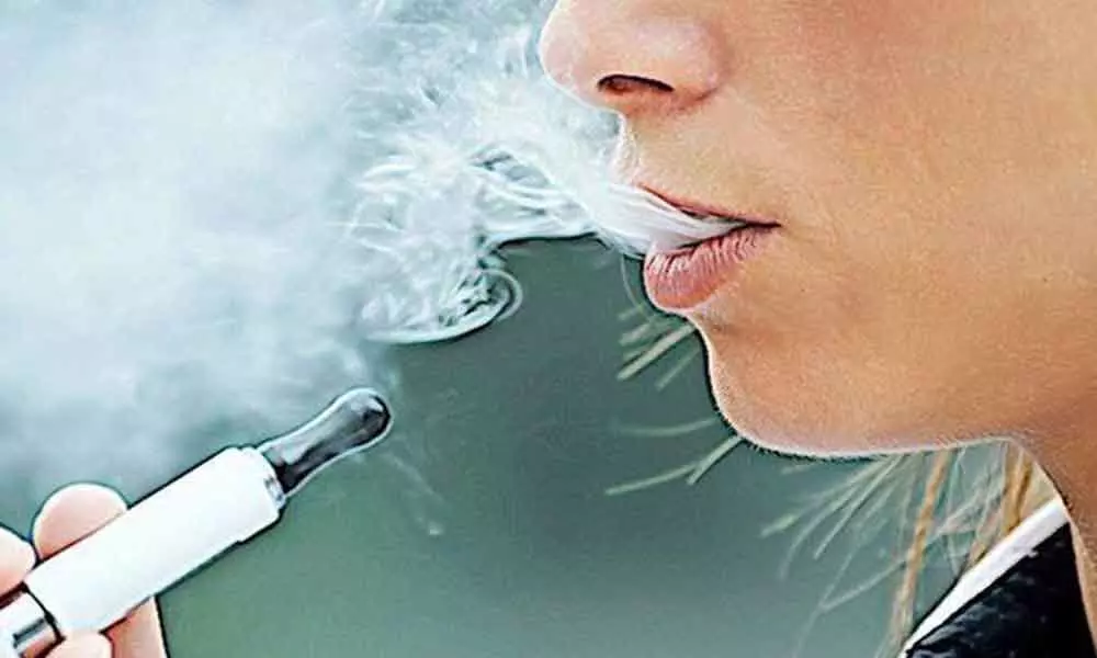 E cigarettes freely available in market despite ban