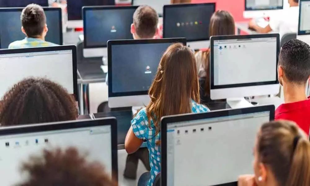 From blackboards to screens How digital learning is changing the education landscape
