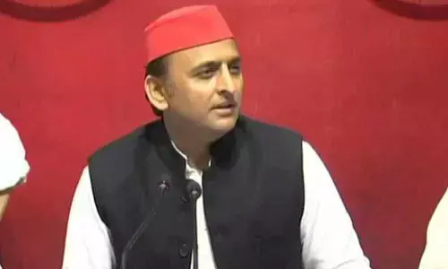 Govt must learn from IIM how to keep cows, bulls away from highways: Akhilesh Yadav