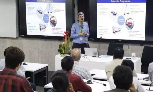 DRDO chief delivers lecture at SRM