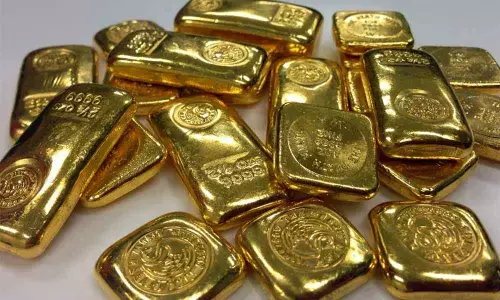 Gold prices decline marginally