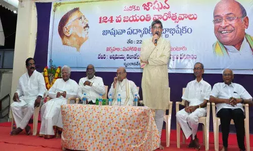 CS describes Gurram Jashuva as a great poet  in Guntur