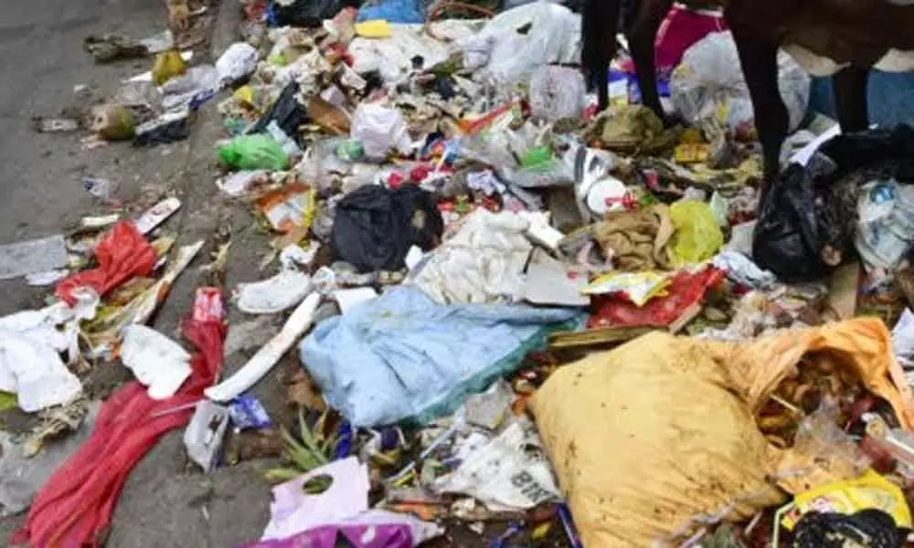 Garbage emits foul odour at Kondapur