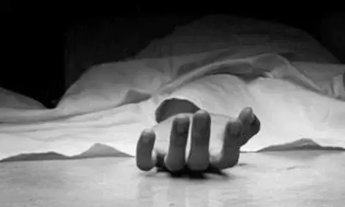 One died as bike hits a stray dog in Chittoor district