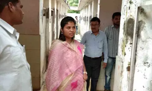 Vizianagaram: Unhygienic conditions in residential junior college irk Minister